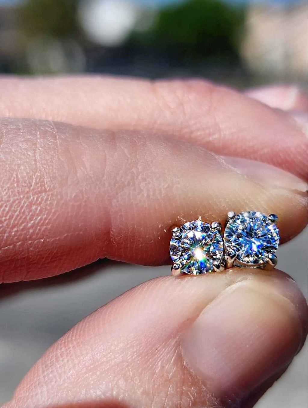 1 Carat Moissanite 18kt White Gold Plated Sterling Silver Stud Earrings